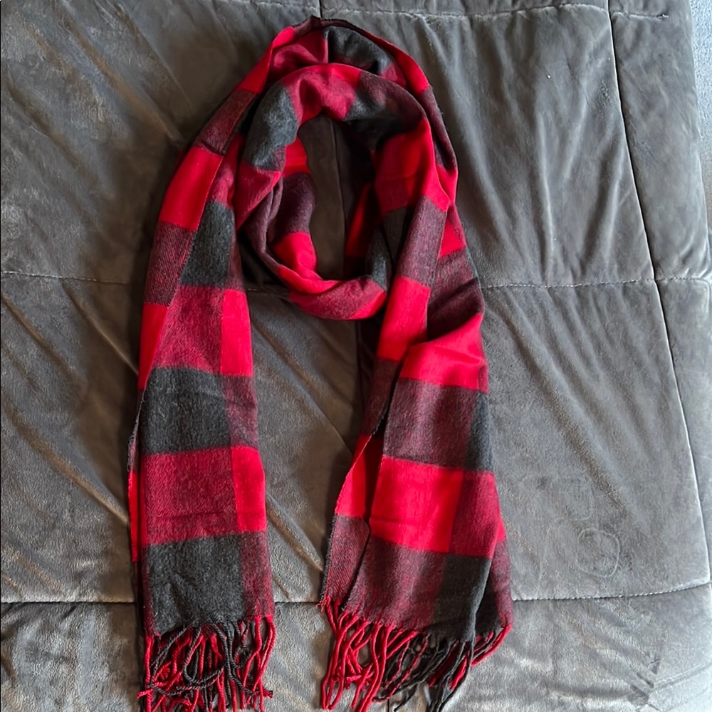 A&F Red and gray Plaid Scarf - Picture 3 of 3